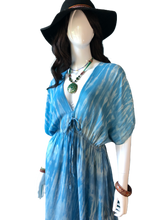 Load image into Gallery viewer, Ningwu Ice Cave (Long Blouse dress)
