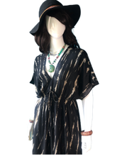 Load image into Gallery viewer, Niagara Cave (Long blouse dress)
